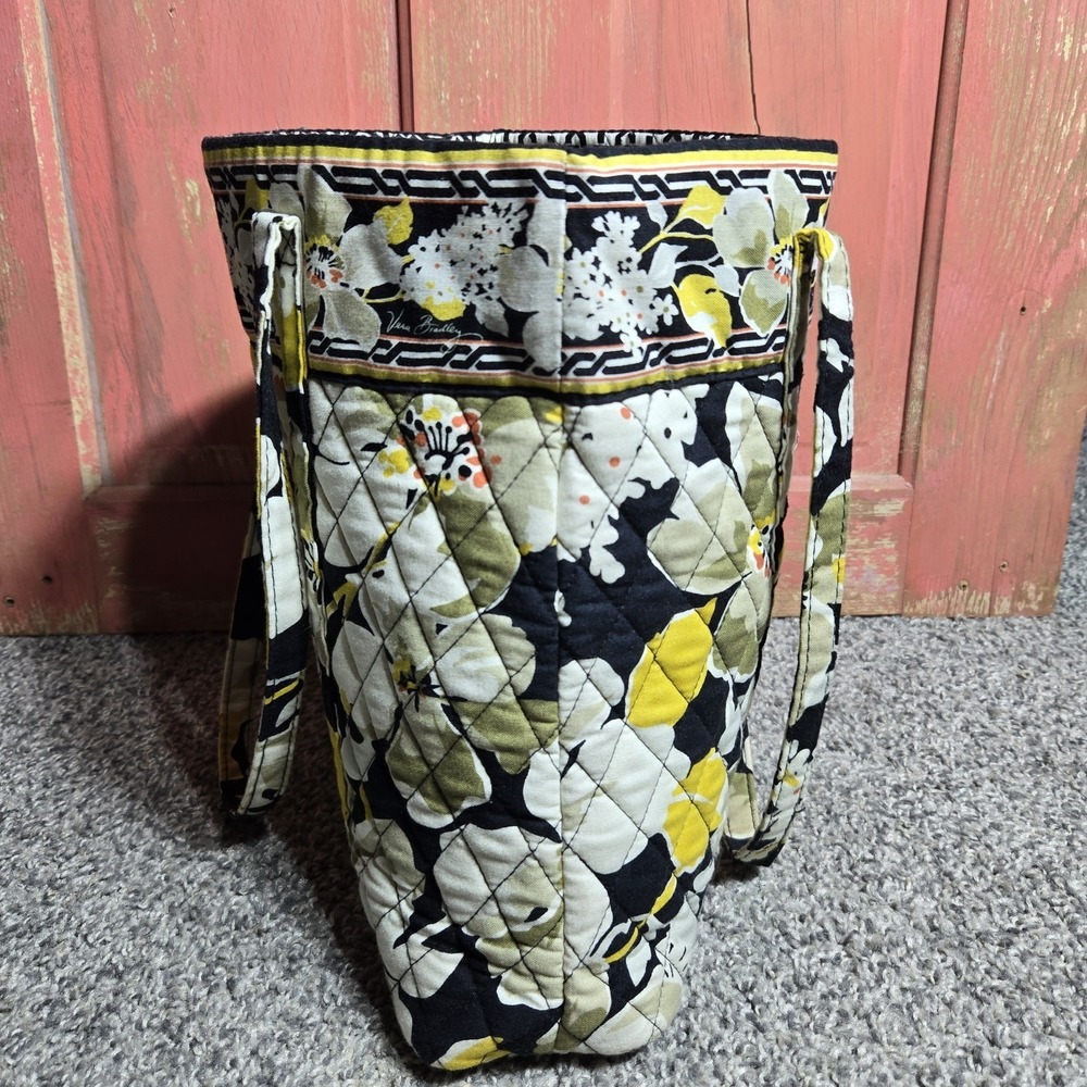 Vera Bradley RETIRED Quilted Tote Dogwood Pattern Yellow Floral Handles Pocket - Picture 7 of 11
